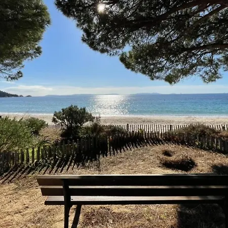 Charming Air-conditioned One-bedroom 150m From Cavaliere