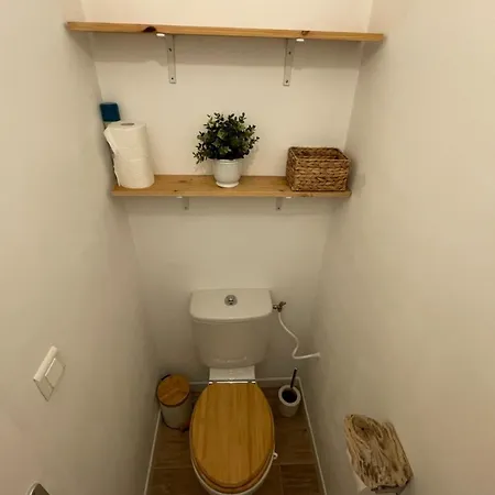 Apartmán Charming Air-conditioned One-bedroom 150m From Cavaliere Le Lavandou