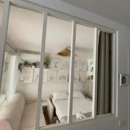 Apartman Charming Air-conditioned One-bedroom 150m From Cavaliere Le Lavandou