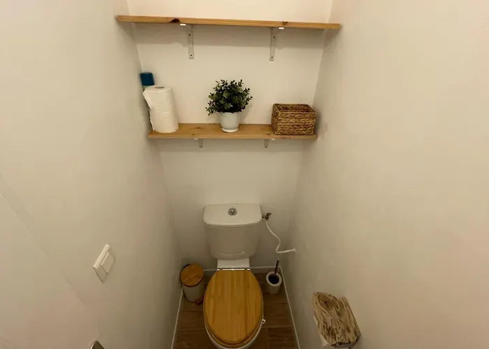 Apartman Charming Air-conditioned One-bedroom 150m From Cavaliere Le Lavandou