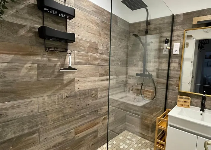 Daire Charming Air-conditioned One-bedroom 150m From Cavaliere Le Lavandou